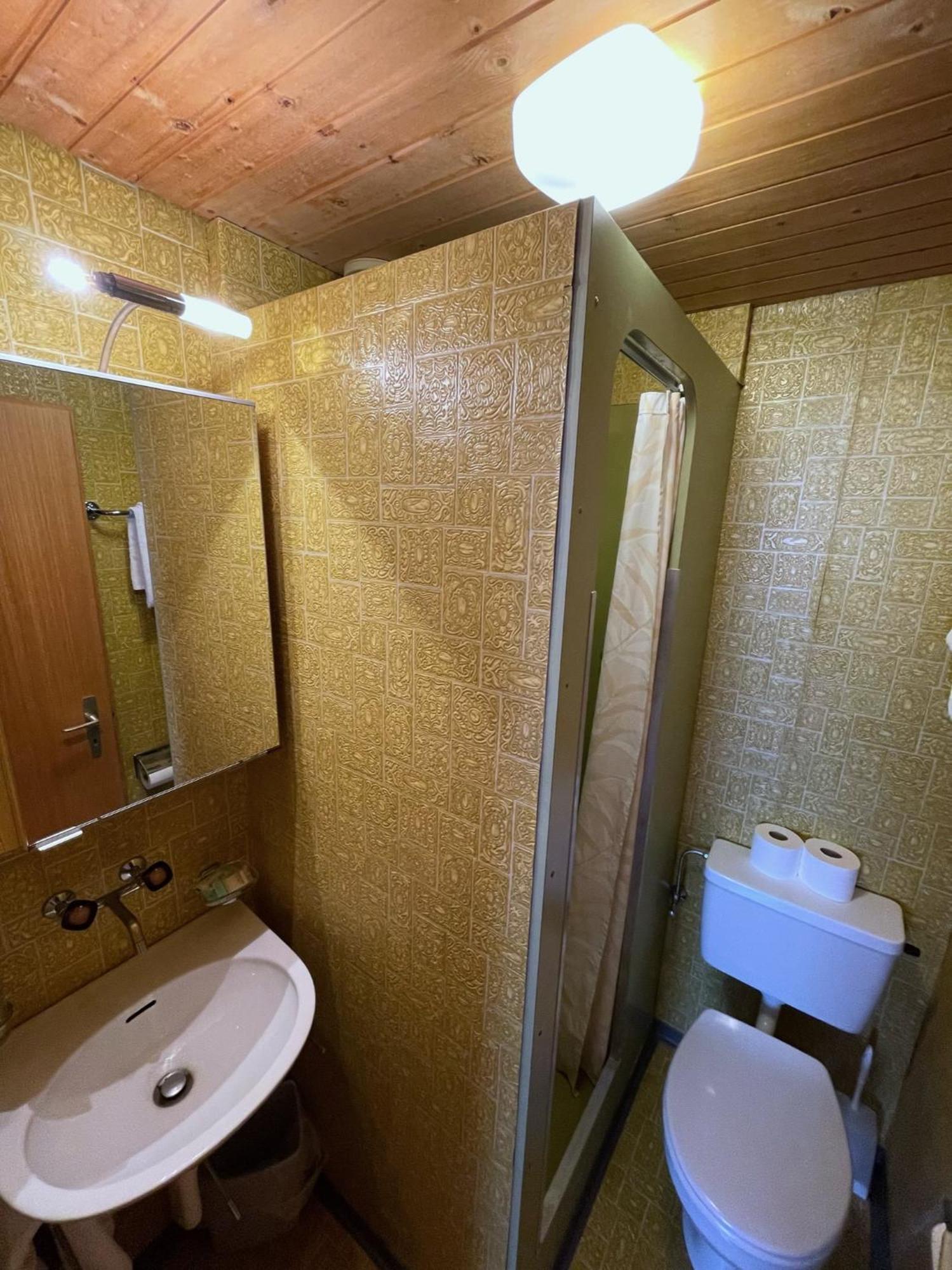 Hotel Tourist Meiringen Eksteriør billede