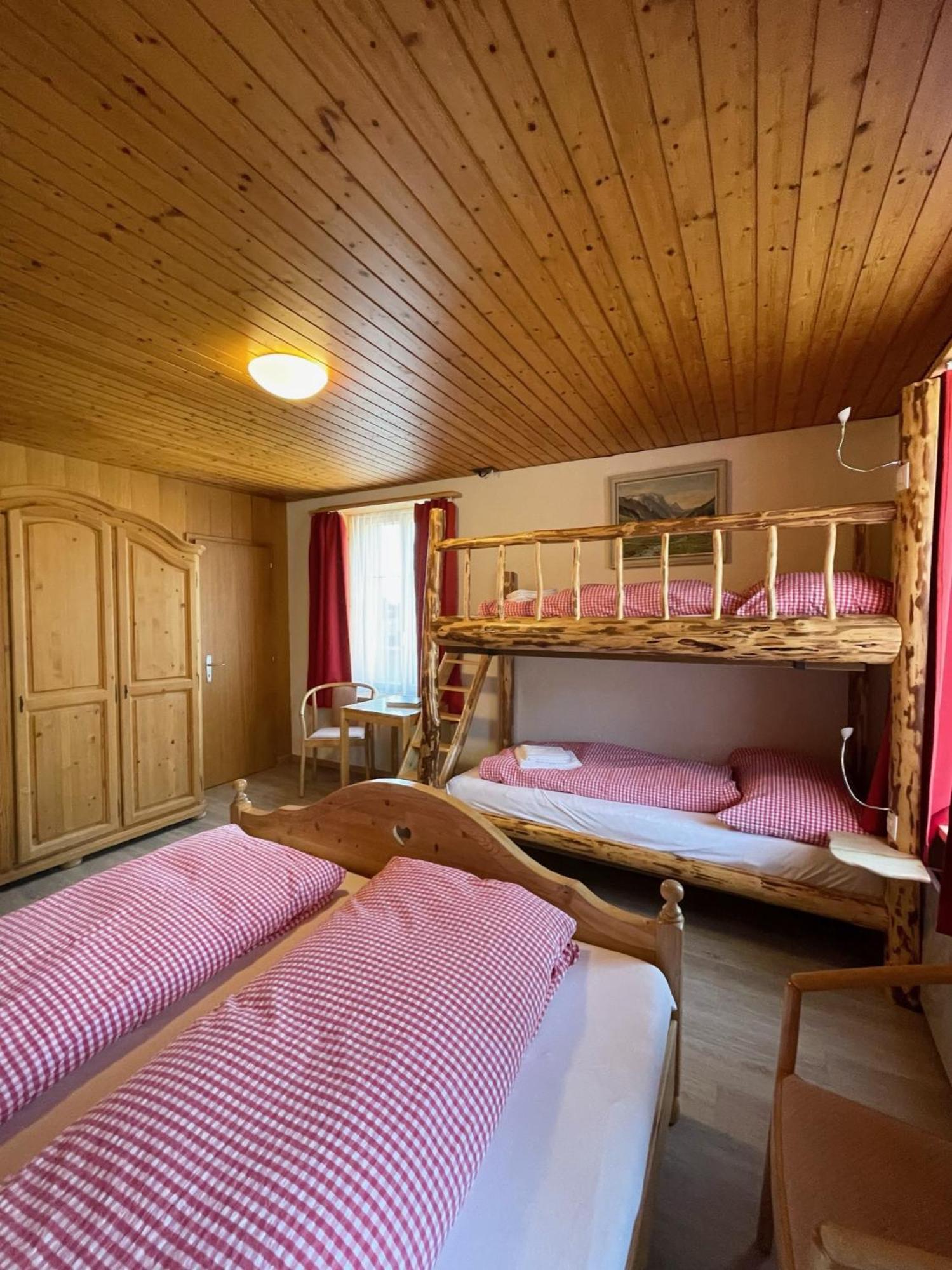 Hotel Tourist Meiringen Eksteriør billede