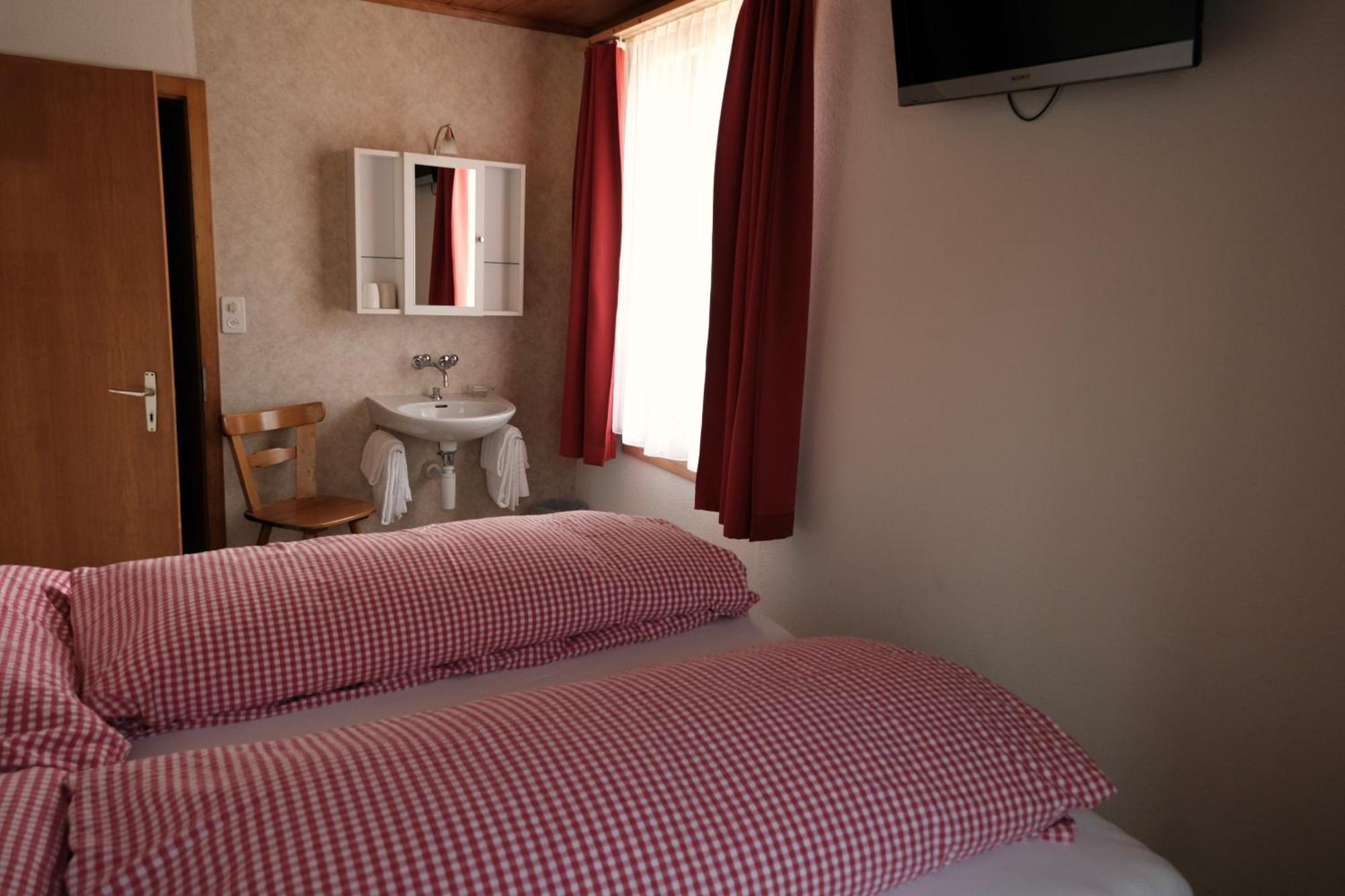 Hotel Tourist Meiringen Eksteriør billede